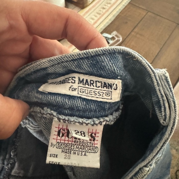 Vintage high waisted guess denim jean skirt - Picture 5 of 7